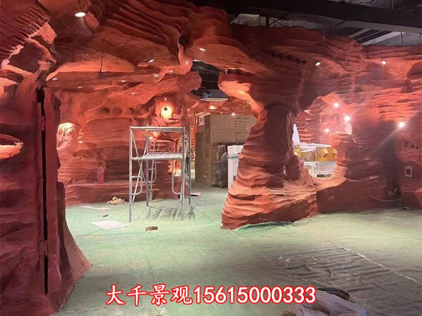 點(diǎn)擊查看詳細(xì)信息<br>標(biāo)題：溶洞民宿 閱讀次數(shù)：1235